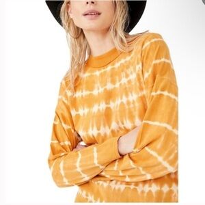 Free People we the free • be free tee long sleeve mustard yellow tie-dye crew S
